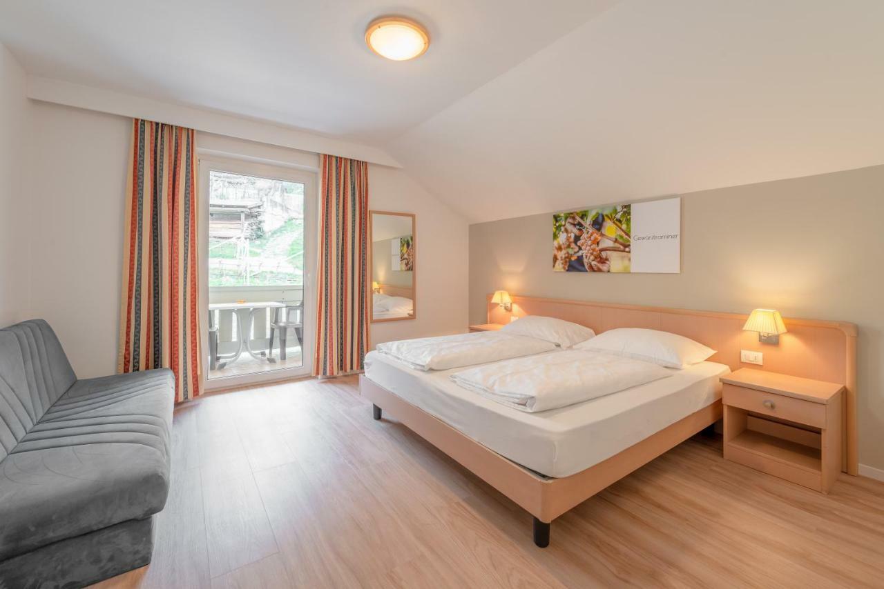 Garni Hotel Ritterhof Tramin an der Weinstraße Buitenkant foto